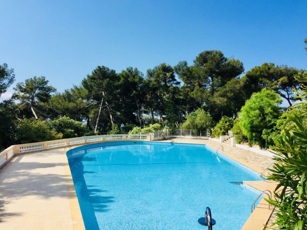 شقة Studio 4 Personnes Avec Piscine, Tennis Hyères المظهر الخارجي الصورة